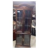 (BR) Lighted Curio/ China Cabinet in Excellent