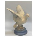 (D) Byron Molds White Dove Ceramic Bird Figurine
