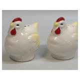 (D) Maleck 1982 Ceramic Chicken Salt and Pepper