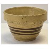 (D) Roseville Brown Striped 4ï¿½" Stoneware Bowl