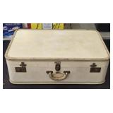 (FL) Vintage Travella Suitcase