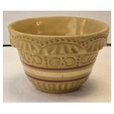 (D) Roseville Pottery No.391 Yellow 5" Stoneware