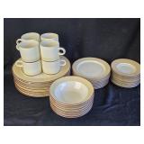 40 Piece Inter-National Stoneware Dinnerware Set