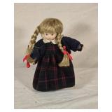 Vtg Porcelain 9ï¿½" Doll