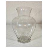 Clear Glass Vase 10ï¿½" tall