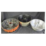 3 Bundt Cake Pans