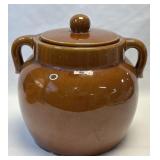 (B) Vintage USA Pottery Bean Pot Cookie Jar with