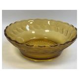 (A) Vintage 8.5" Amber Bowl With Daisy and