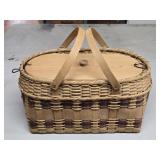 (E) Vintage Picnic Basket 22"L 13"W Maker Unknown
