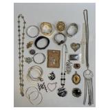 (SC) Several Pieces Assorted Costume Jewelry As