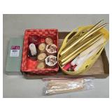 (M) Candles, Basket & Foam For Flowers
