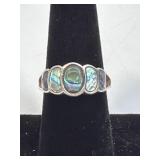 (SC) NV 925 Abalone Chip Shell Ring Size 8 3.7g