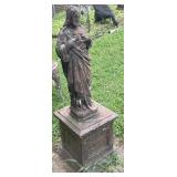 40" Concrete Yard Decor