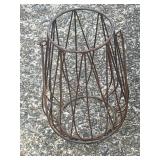 10" Wire Hanging Basket