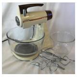 VINTAGE SUNBEAM MIXMASTER HARVEST GOLD 235W 2