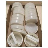 Tupperware Hamburger Keepers & 2 Burger Patty