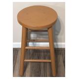 24ï¿½ Wooden Stool