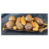 Vintage Retro MCM Carved Wooden Fruit with 16ï¿½