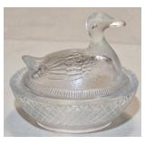 Small Glass Duck on Nest 2ï¿½"W 2ï¿½"H