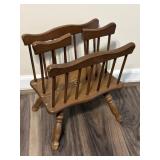 Wooden Magazine Rack As Pictured 18ï¿½ T 14ï¿½ Wide