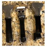 U - CORNING COOKWARE HANDLES (KA43)