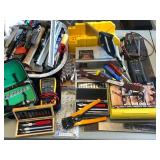 U - MIXED LOT OF HAND TOOLS & TESTERS (GD28)