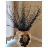 U - FEATHERED DECOR POT W/ ARRANGEMENT (L3)
