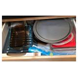 U - MIXED LOT OF BAKEWARE (KA64)