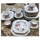U - 38 PIECES MIKASA SILK FLOWERS DISHWARE (KA60)