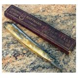 Y - ANTIQUE STRAIGHT RAZOR W/ BOX (D79)