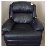 Y - BLACK RECLINER (NM13)
