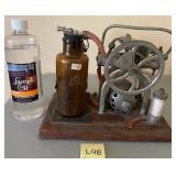 P - VINTAGE MINIATURE ENGINE DISPLAY (L48)