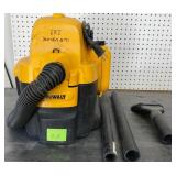 P - DEWALT PORTABLE SHOP VACUUM (G6)