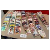 11 - LOT OF MIXED SPORTS COLLECTIBLE CARDS (F201)