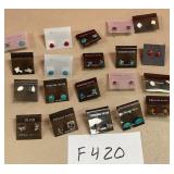 394 - 20 PAIR OF STUD EARRINGS (F420)