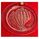 N - LALIQUE COLLECTIBLE PLATE (H124)