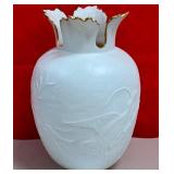 11 - LENOX HERITAGE COLLECTION VASE 10.5"T (F9)