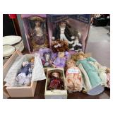 11 - MIXED LOT OF COLLECTIBLE DOLLS (F207)