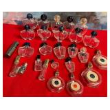 11 - MIXED LOT OF COLLECTIBLE PERFUME BOTTLES