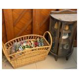 L - BASKET W/ APPETIZER SPREADERS, MINI CABINET