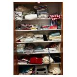 L - LOT OF TABLE, BED & BATH LINENS, STEP STOOL