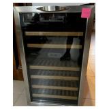 L - DANBY DESIGNER WINE COOLER (C100)
