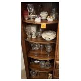 L - MIXED LOT OF COLLECTIBLES (G82)