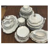 L - 44 PIECES VINTAGE BAVARIAN DISHWARE (G50)