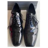 M - PAIR OF MEN