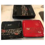 M - LOT OF SIMPLE DINING SQUARE PLATES/BOWLS (A67)