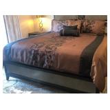 M - COMFORTER SET W/ PILLOWS ONLY (A3)