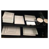 M - LOT OF CRATE & BARREL PLATES, 2 STANDS (A78)