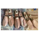 K - 3 PAIR OF SHOE TREES (6 PIECES) (M54)