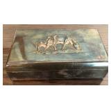 O - VINTAGE KEEPSAKE BOX W/ EMBOSSED TOP (A217)